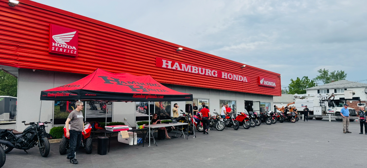 Hamburg Honda Front of Building